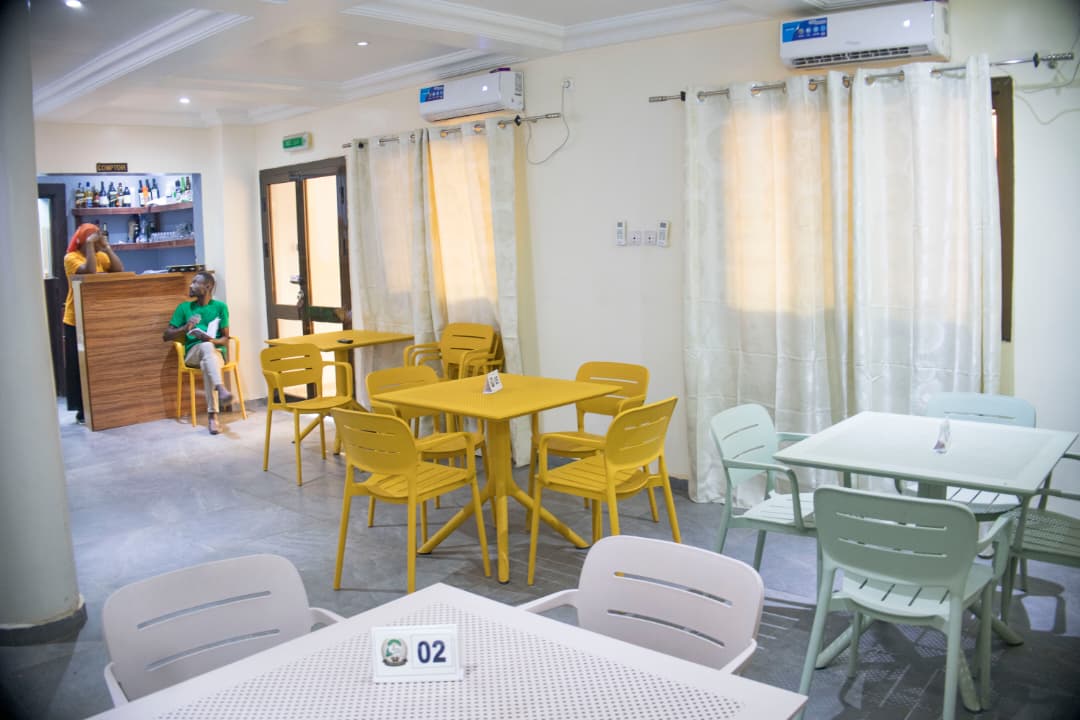 Restaurant-Bar